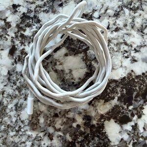 White Lightning Charging Cable - 6 feet